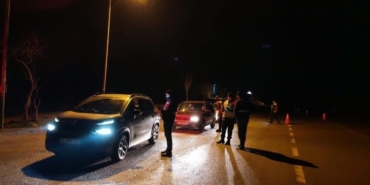 Bilecik’te yol kontrol faaliyetinde 498 kişi sorgulandı