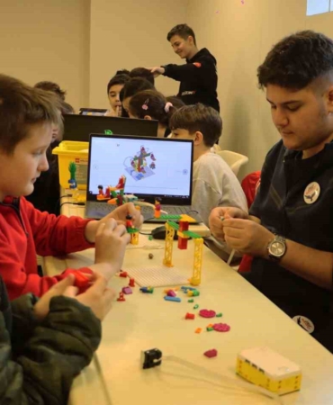 Maltepe Belediyesi’nden çocuklara inovasyon atölyesi