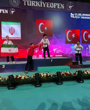 Bursalı sporcu Uğur Tuzlu, Turkish Open Taekwondo Turnuvası’nda şampiyon oldu