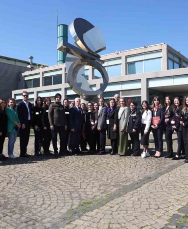 Başkan Bozbey’den kadın emekçilerine anlamlı ziyaret