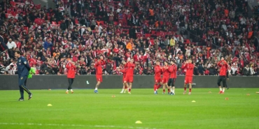 A Milli Futbol Takımı, 1667 gün sonra Dolmabahçe’de