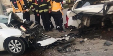 Bandırma’da 4 araçlı zincirleme kaza: 1 ölü, 1 yaralı