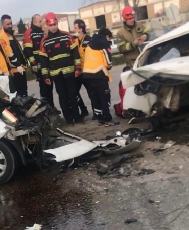 Bandırma’da 4 araçlı zincirleme kaza: 1 ölü, 1 yaralı