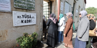 Küçükçekmeceli kadınlar Ramazan ayında Yuşa Tepesi’nde