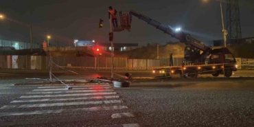 Kocaeli’de işçi servisi ile otomobil çarpıştı: 11 yaralı