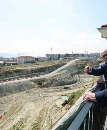 Cumhurbaşkanı Erdoğan, Cerrahpaşa Tıp Fakültesi Hastanesi inşaatında inceleme yaptı