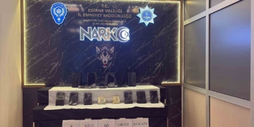 Kapıkule’de araçtaki gizli bölmede 8 kilo 60 gram kokain ele geçirildi