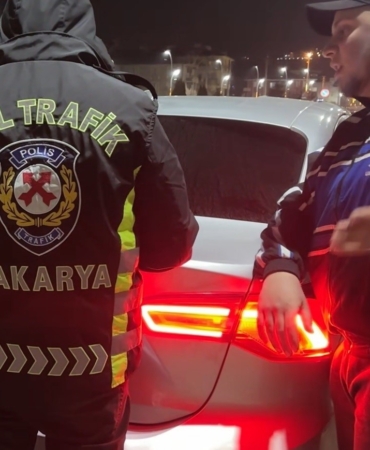 Ehliyetsiz yakalandı, 200 bin lira ceza yedi: "Benim aracım o kadar etmiyor" diyerek sitem etti