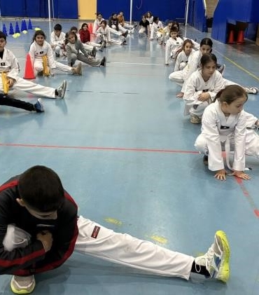 Bilecik’te tekvandocuların performansı yoğun antrenmanlarla yükseliyor