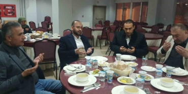 Öksüz ve yetimler için gönülleri ısıtan iftar