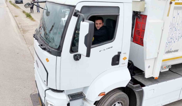 Başiskele’de elektrikli çöp kamyonu dönemi başlıyor