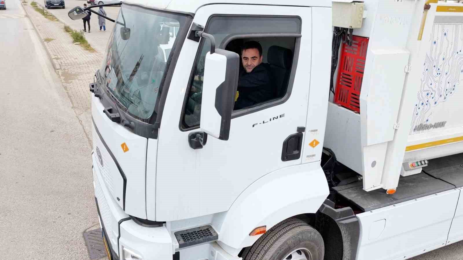 Başiskele’de elektrikli çöp kamyonu dönemi başlıyor