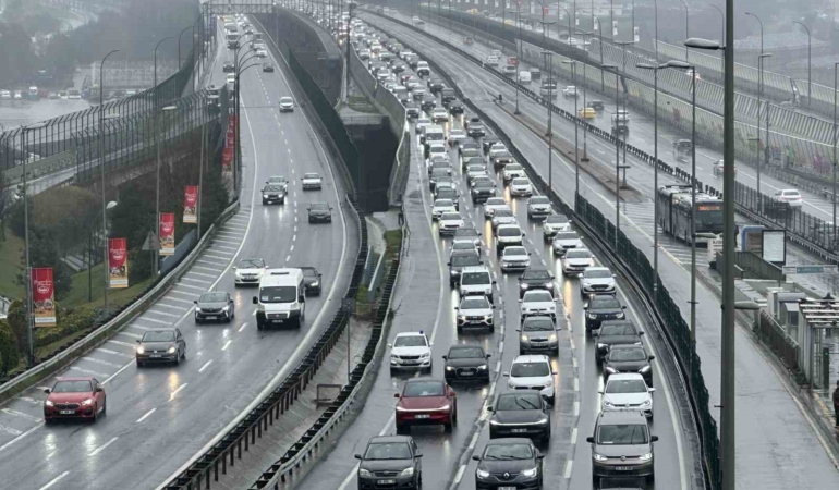 Bayramın ikinci gününde İstanbul’da trafik yoğunluğu