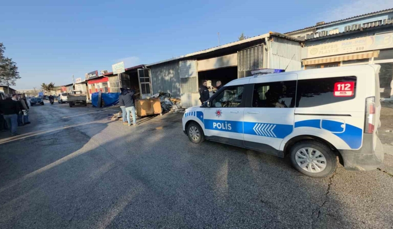 Edirne Sanayi Sitesi’ndeki korkutan yangındaki hasarın boyutu gün ağarınca ortaya çıktı