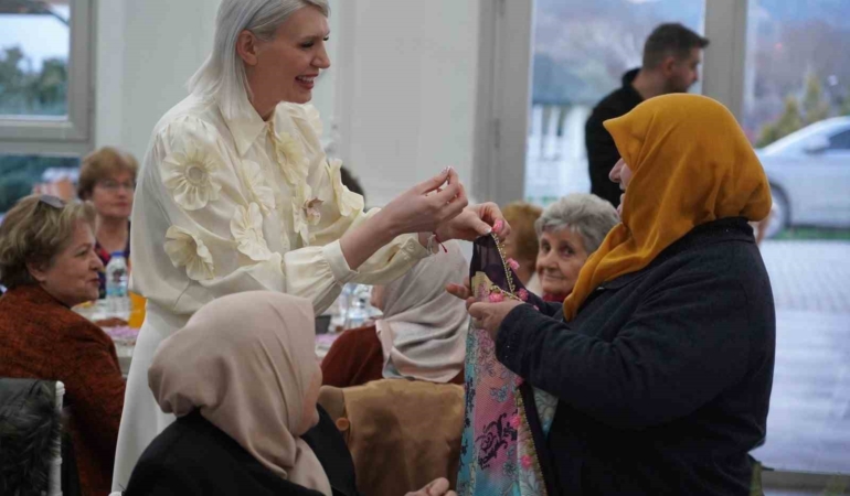 Başkan Subaşı kadınlarla iftar yemeğinde bir araya geldi