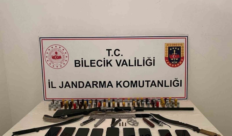 Bilecik’te silah kaçakçılığı operasyonu: 11 kişi gözaltına alındı