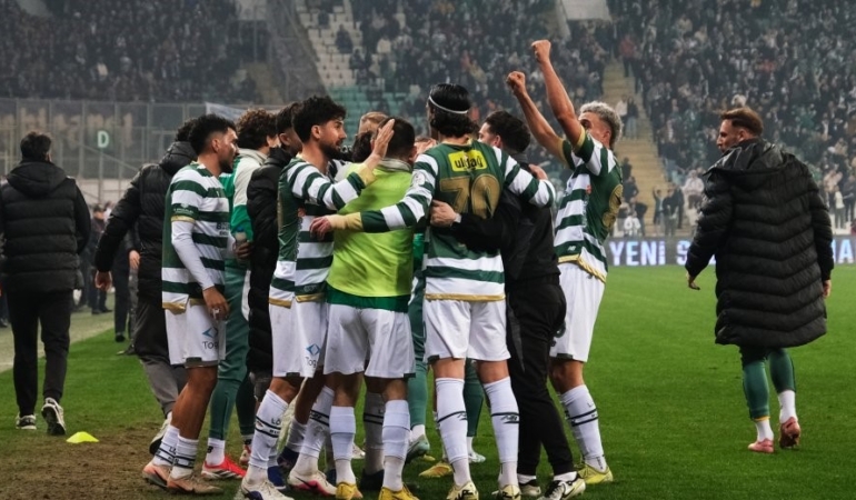 Bursaspor’dan şampiyonluk yarışında kritik galibiyet
