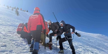 Uludağ’da mahsur kalan 2 kadın kurtarıldı