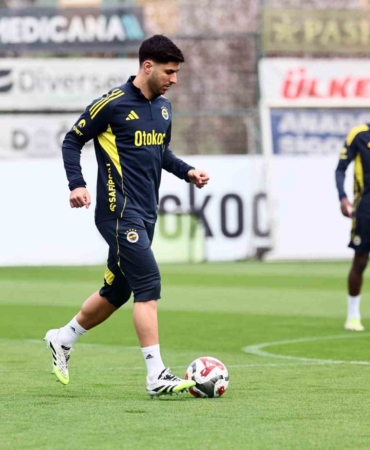 Fenerbahçe hazırlıklarını sürdürdü