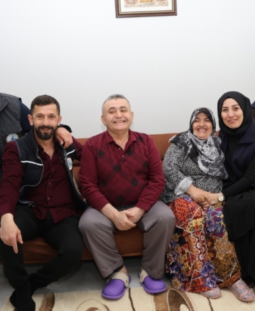 Kartepe’de bayramda gönüllere dokunan ziyaret