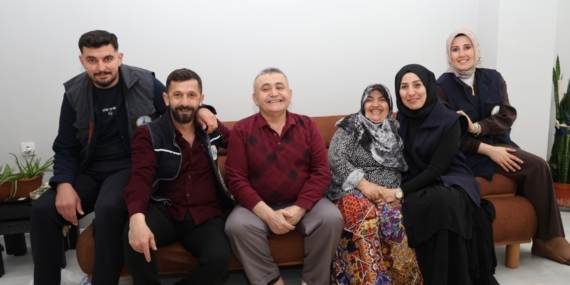 Kartepe’de bayramda gönüllere dokunan ziyaret