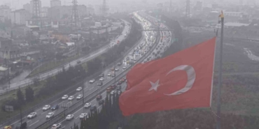 Çamlıca Gişeleri’nde dönüş yoğunluğu havadan görüntülendi