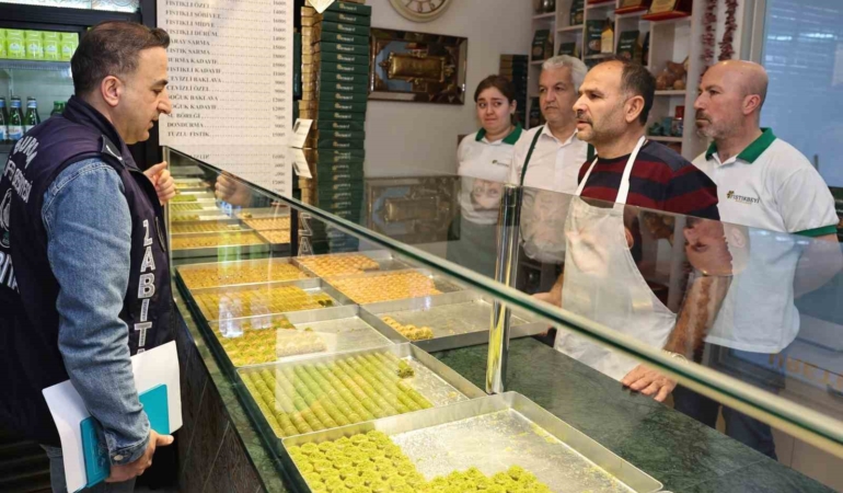 Nilüfer’de tatlı üreticilerine sıkı denetim