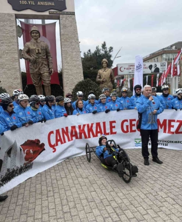 Zaferin 111’inci yılında, 5’i paralimpik 50 sporcu pedal çevirdi