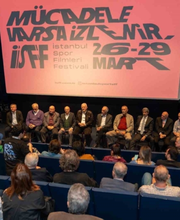 Balkan şampiyonu basketbolcular, 45 yıl sonra film festivalinde bir araya geldi