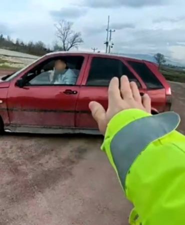 Jandarma uygulamasından kaçtı, tekrar geri döndü