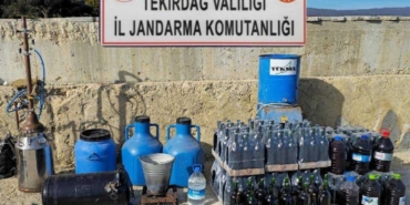 Şarköy’de jandarmadan operasyon: Uyuşturucu, silah ve kaçak içki ele geçirildi