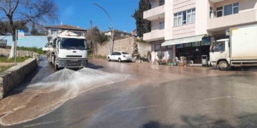 Dilovası’nda cadde ve pazar yerlerinde Ramazan ayı temizliği