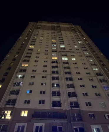 Esenyurt’ta siteden düşen yabancı uyruklu kadın hayatını kaybetti