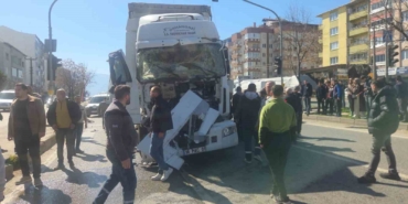 Bursa’da zincirleme kaza: 5 yaralı