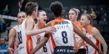 Eczacıbaşı Dynavit, Kupa Volley’de yarı finalde