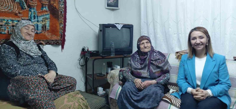 Başkan Tekin Ramazan ayında yaşlıları unutmadı