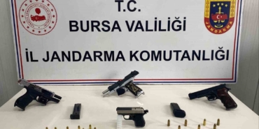 Bursa’da ruhsatsız silahlar ele geçirildi