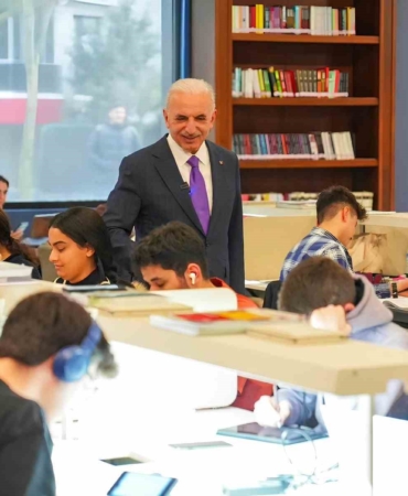 Başkan Yıldırım’dan öğrencilere müjde: YKS’ye giriş ücretleri bu sene de Ümraniye Belediyesi’nden