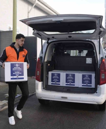 Kartal’da sosyal dayanışma ağı hanelere ulaştı: Ramazan destekleri tamamlandı