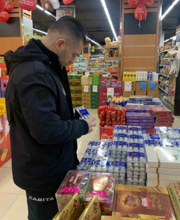 Çayırova’da bayram öncesi market ve tatlıcılara sıkı denetim