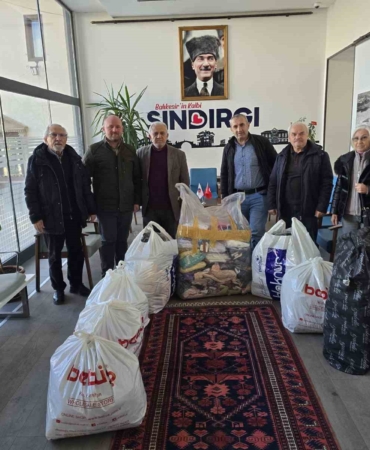 Sındırgı’da deprem yaraları "Bayram Çeki" ile sarılıyor