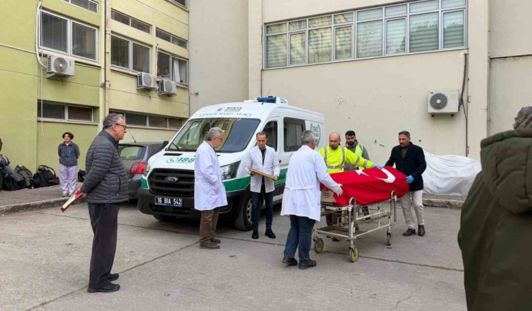 Bursa’da kadavraya vefa töreni: 6 yıl tıp eğitimine katkı sağladı, ailesine teslim edildi