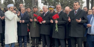 Vali Gül: "İmkansızlıklar içinde yazdığınız destan tarihin akışını değiştirdiği kahramanlık abidesidir"