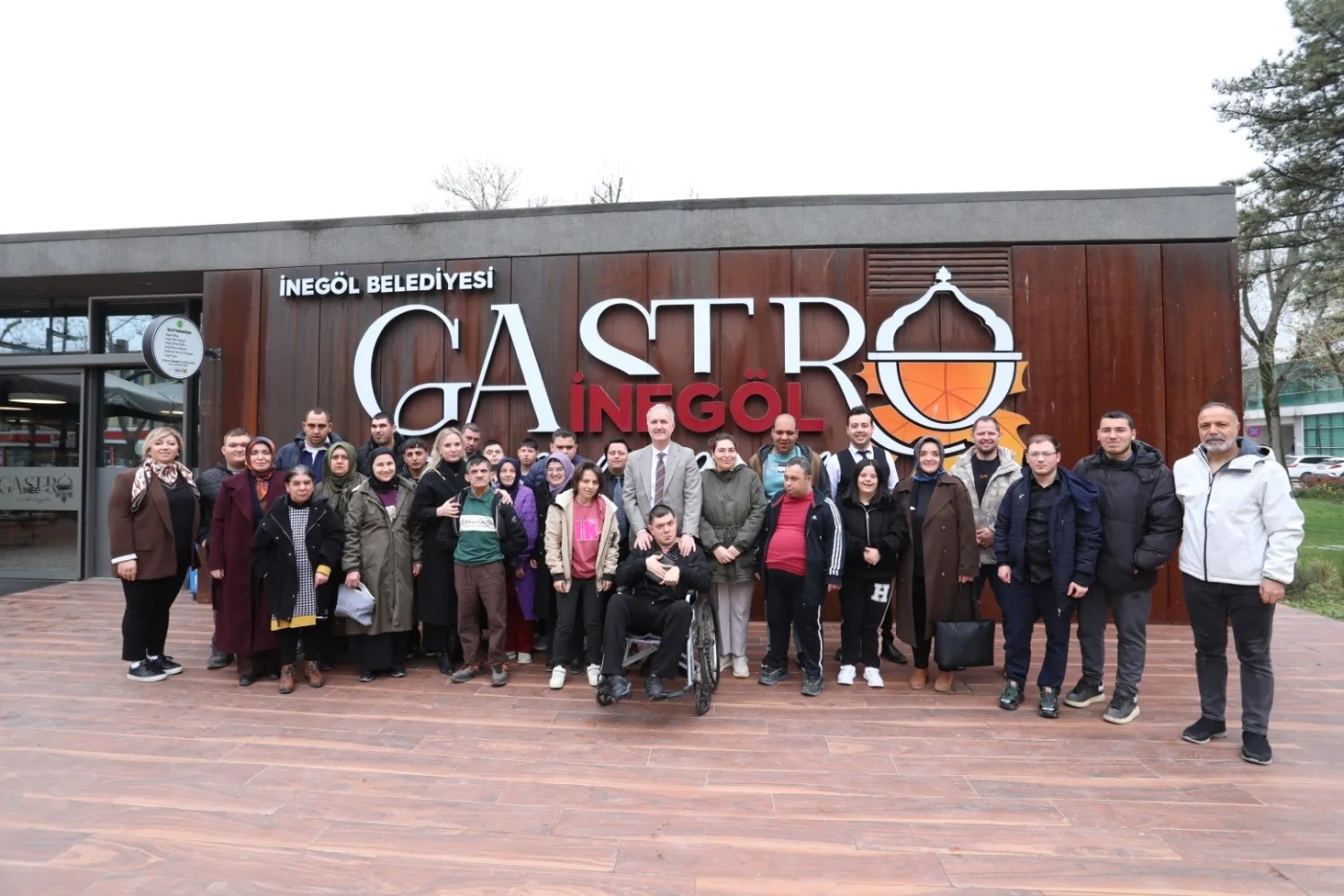 Alper Taban, Engelsiz Yaşam Merkezi öğrencileriyle kahvaltıda buluştu