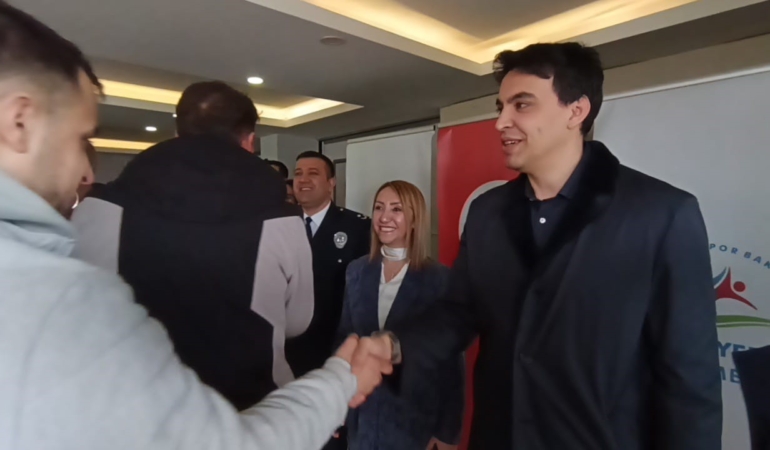 Bilecik’te protokol ve vatandaşlar aynı çatı altında buluştu