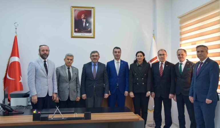 BŞEÜ Diş Hekimliği Fakültesinde devir teslim töreni
