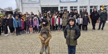 Bilecik’te bomba arama köpek unsurlarıyla tanıtım faaliyeti düzenlendi