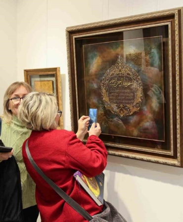 Bursa’da geleneksel sanatlara anlamlı katkı: "Zer-i Nâb" Tezhip Sergisi açıldı