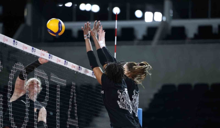 Eczacıbaşı Dynavit, Kupa Voley’de final hedefliyor