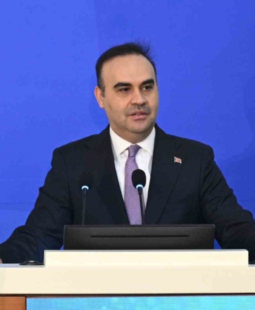 Bakan Kacır: ’’Otomotiv ihracatımız 41,5 milyar dolarla rekor tazeledi’’